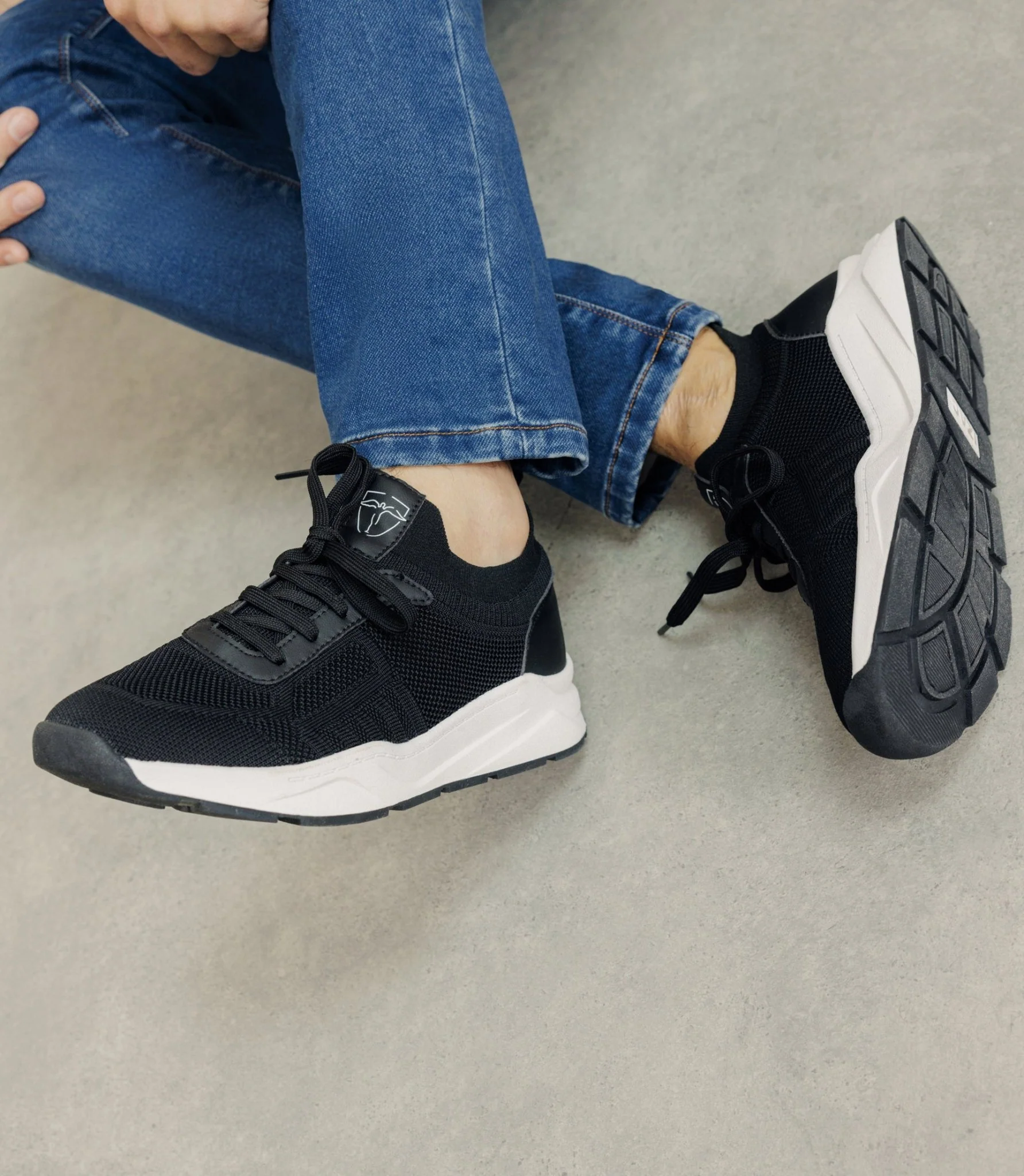 Chaussures sneakers en maille noires