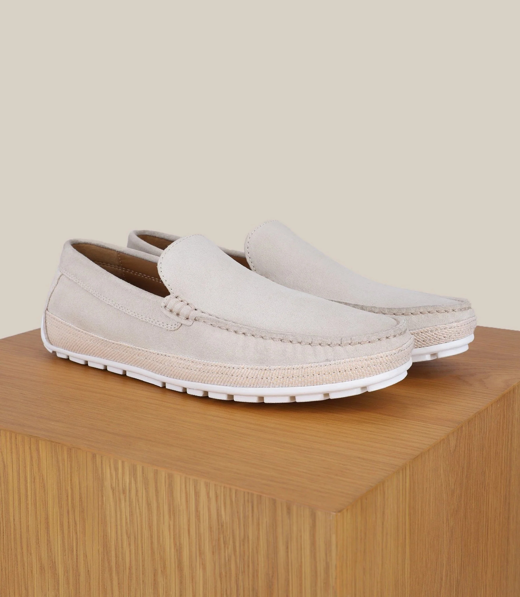 Mocassin en daim ecru