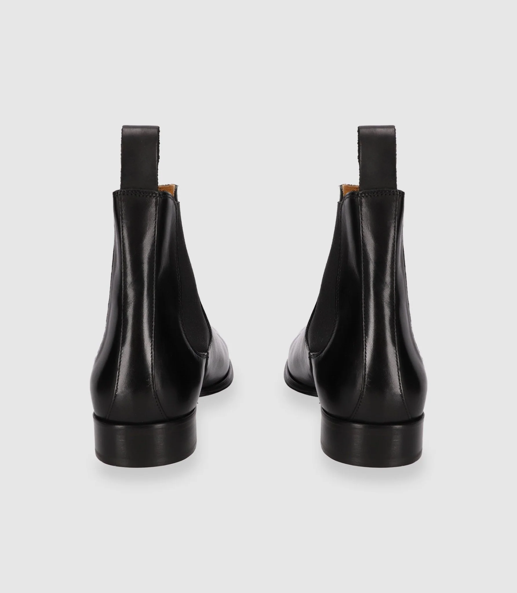 Chaussures chelsea en cuir noires – Image 4