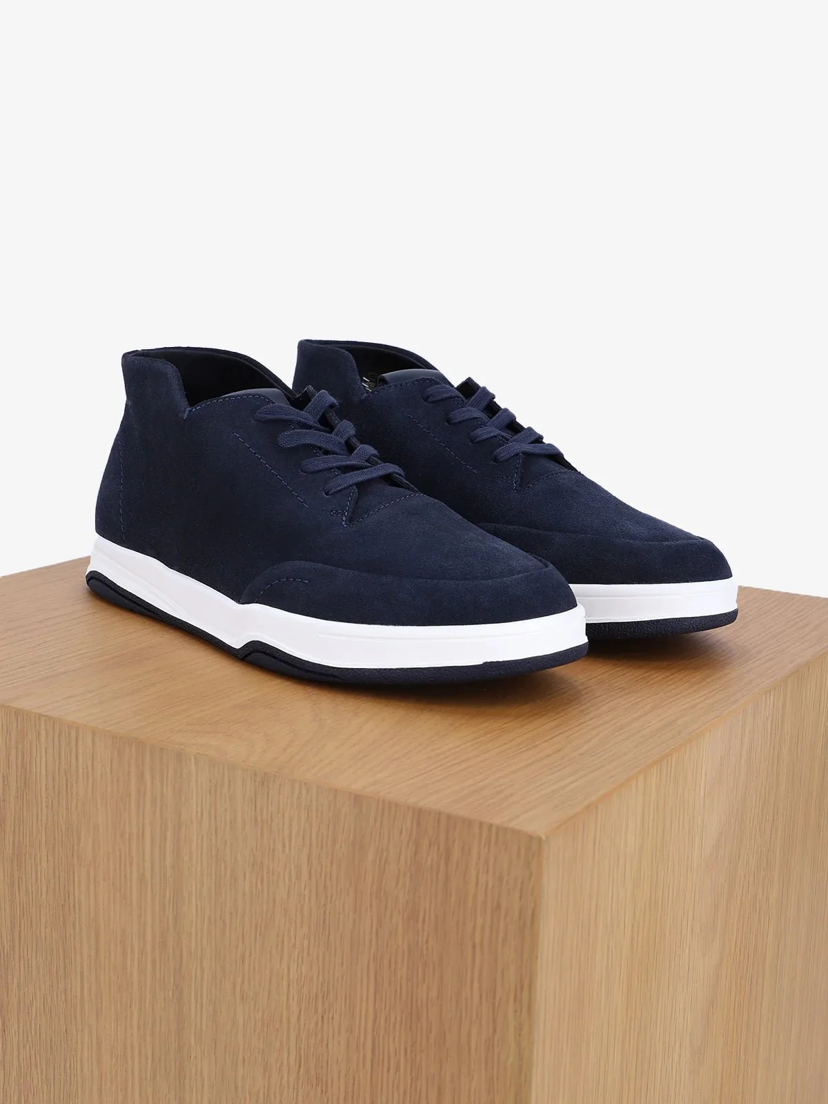 Chaussures baskets montantes en cuir marine – Image 2