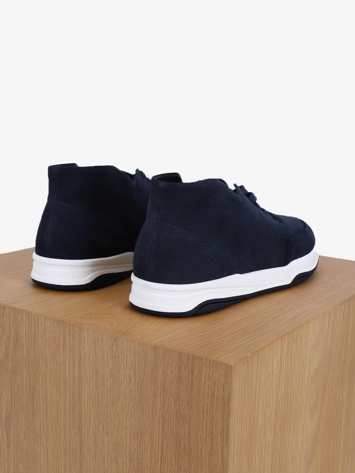 Chaussures baskets montantes en cuir marine – Image 4