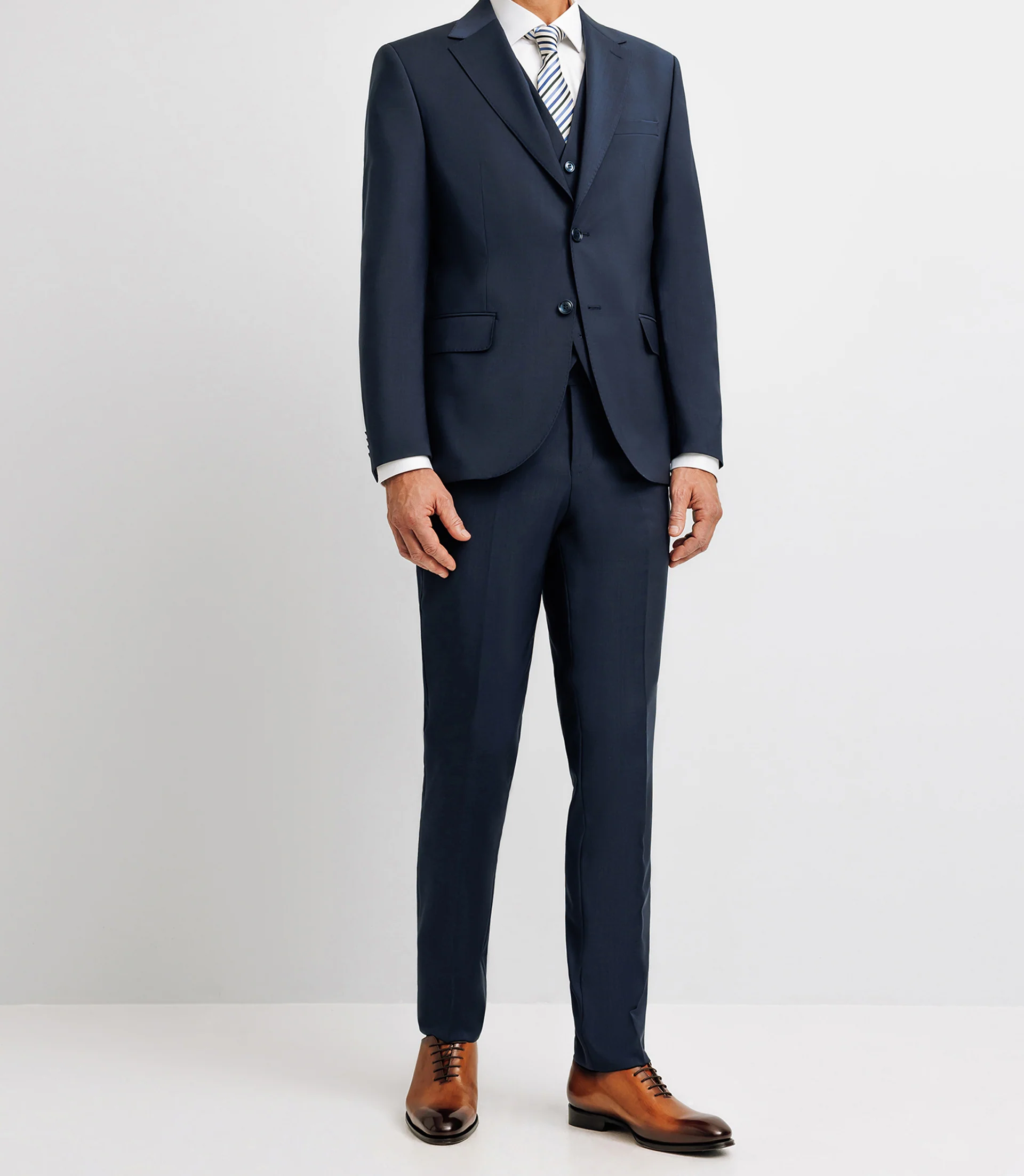 Costume 2 boutons en laine bleu marine