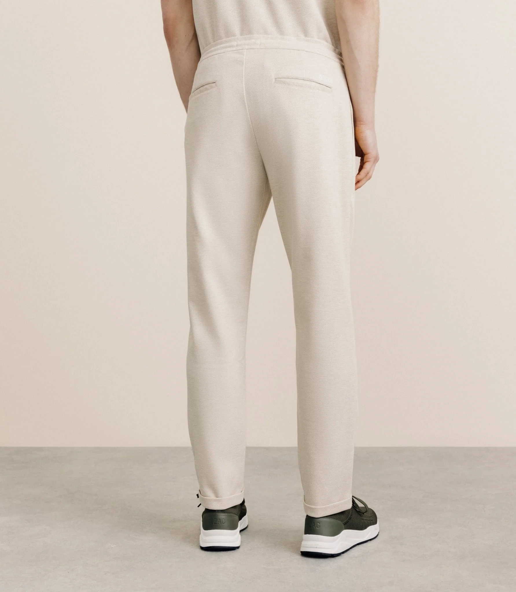 Pantalon élastiqué beige – Image 4