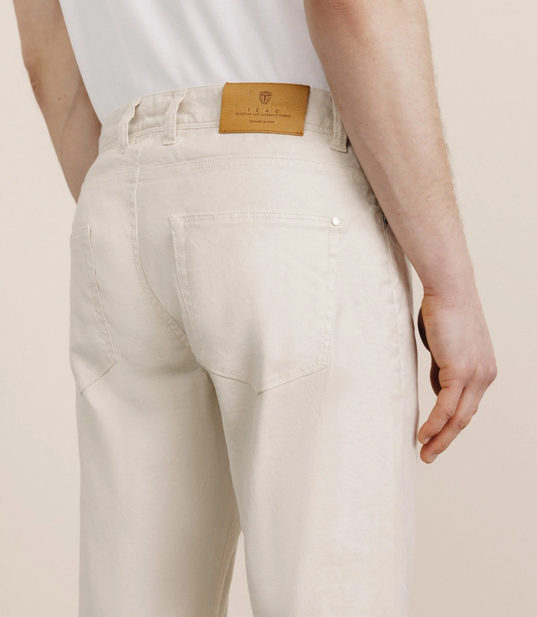 Pantalon droit en lin et coton beige – Image 3