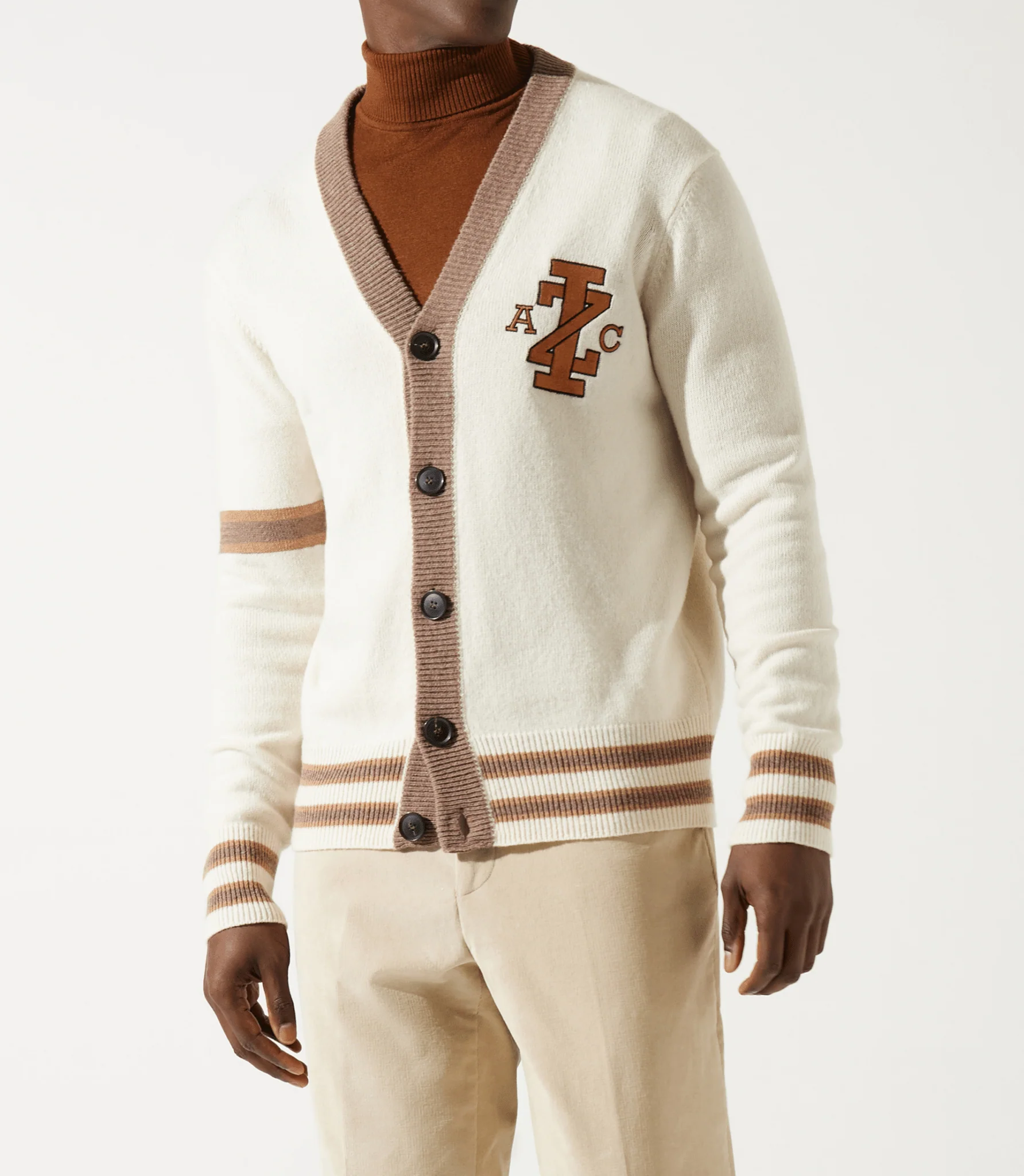 Gilet boutonné brodé écru – Image 2